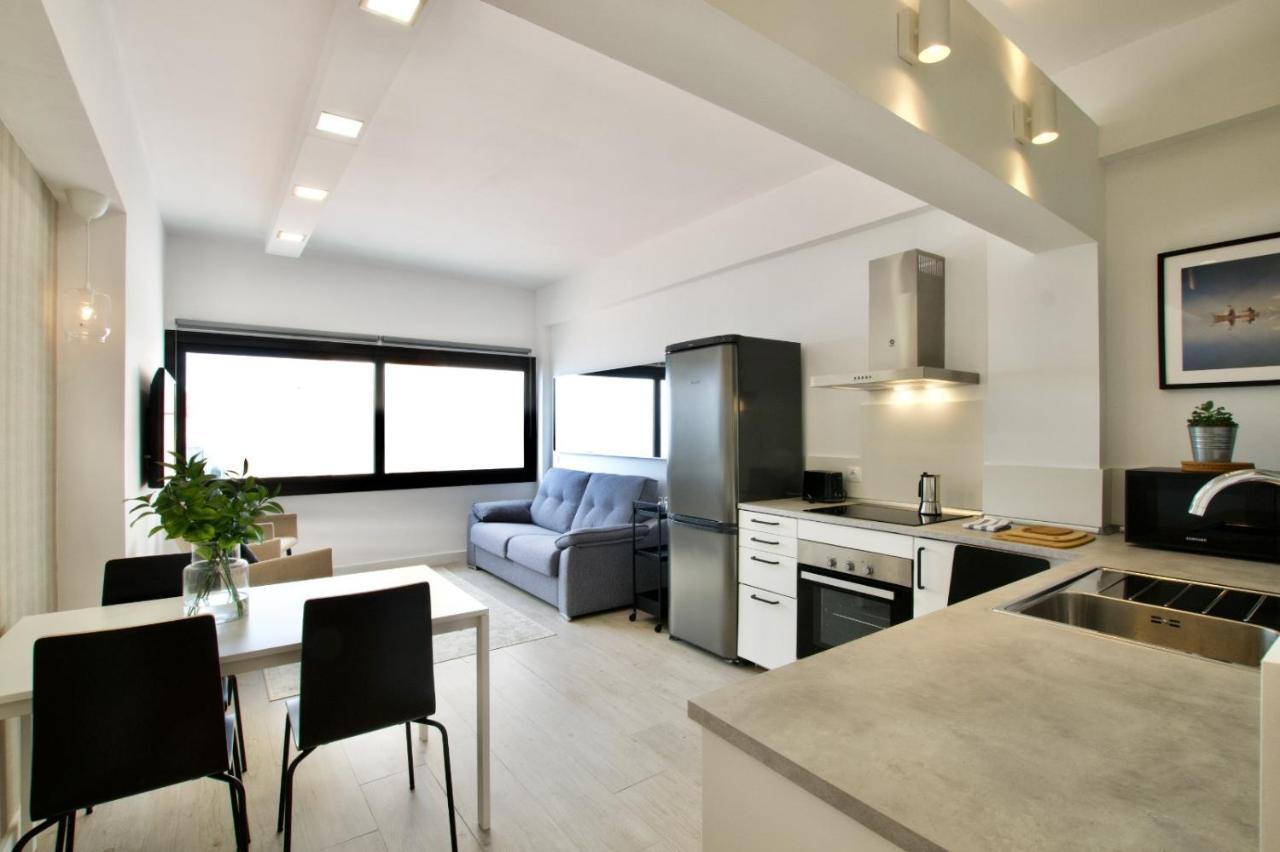 Homeforguest Apartamento Con Vistas A Las Canteras Лас-Пальмас-де-Гран-Канария Экстерьер фото